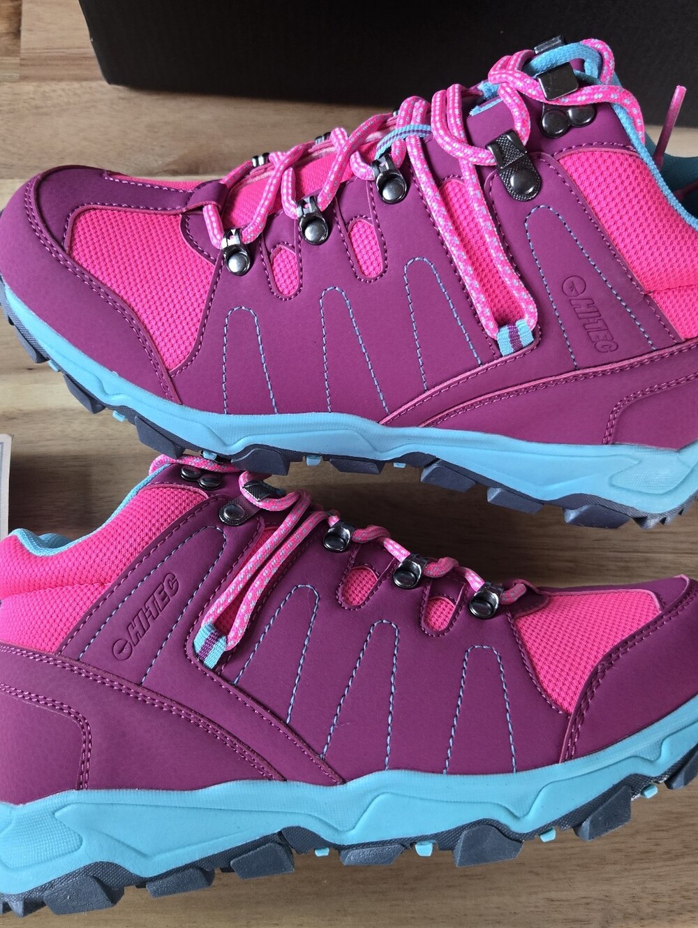 Hi-Tec Youth Ridge Mid Hiking Boots Pink Aqua Blue Laced Size 6Y Breathable